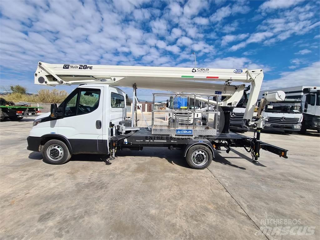 Cela DT Truck 28 FE 卡車裝載高空作業車