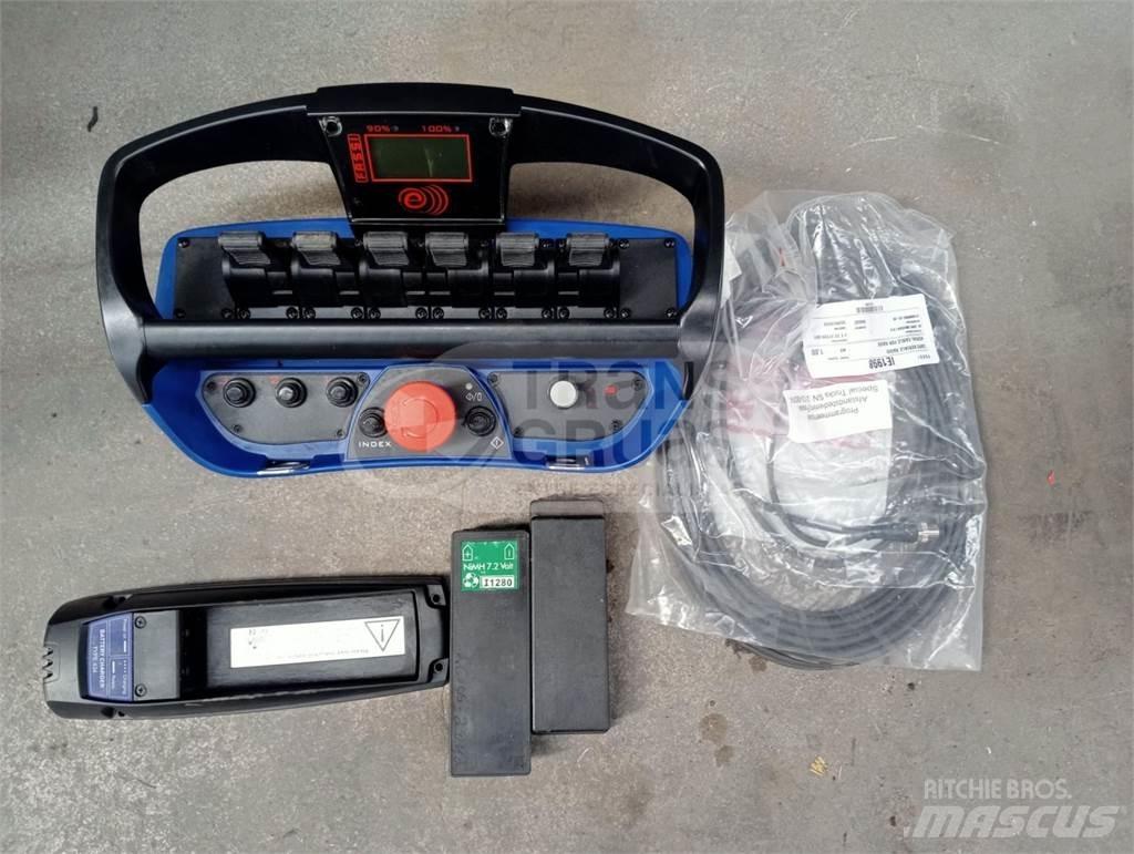 Fassi F215AC.2.24 裝載起重機