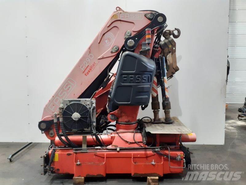 Fassi F290A.24 裝載起重機