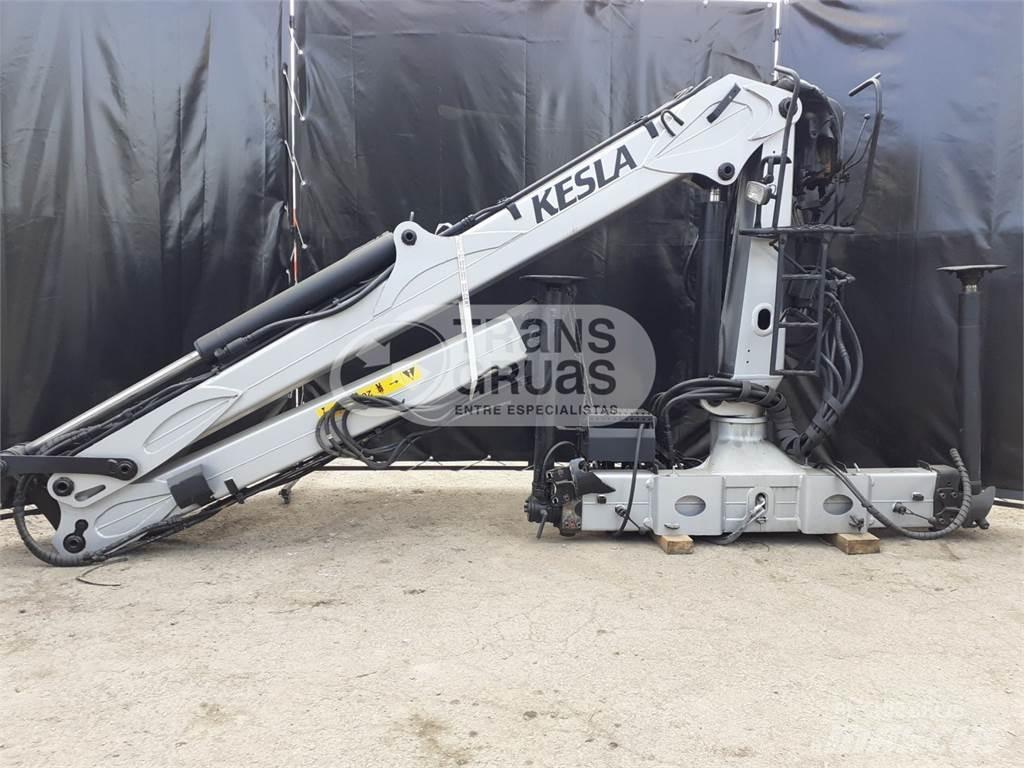 Kesla 2009L 起重機和裝載機