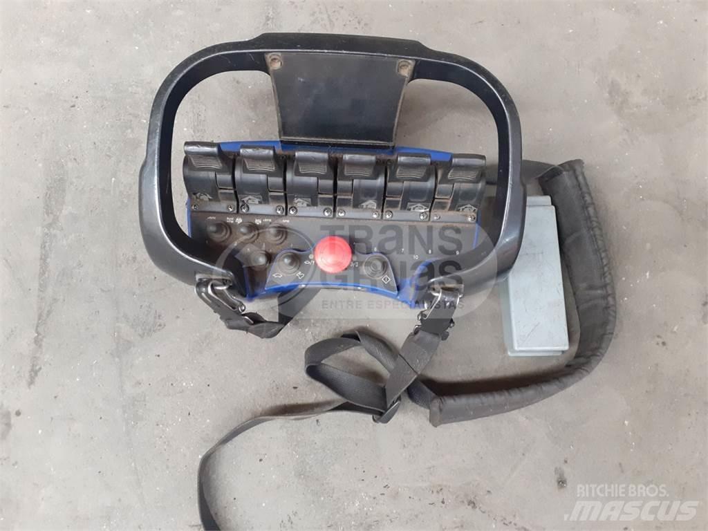 MKG HLK 770 HP 裝載起重機