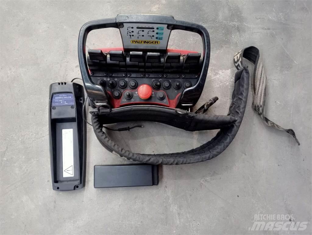 Palfinger PK 23002 裝載起重機