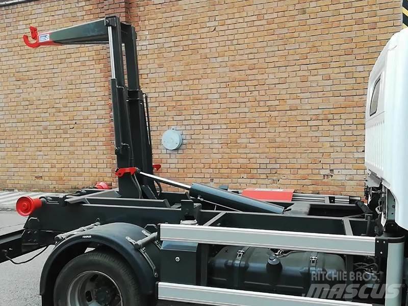  Transgruas 3 勾斗車