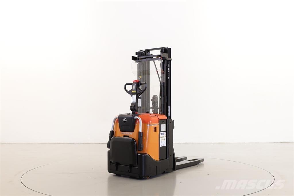 BT SPE125L 行走控制式堆積機