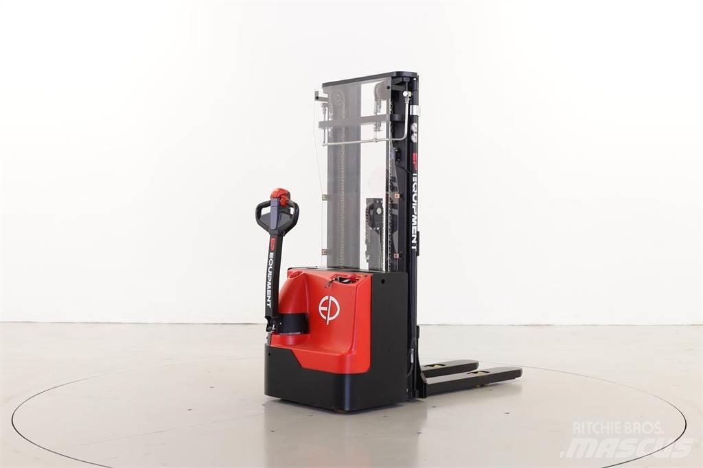 EP WSA161 Li-Ion 行走控制式堆積機