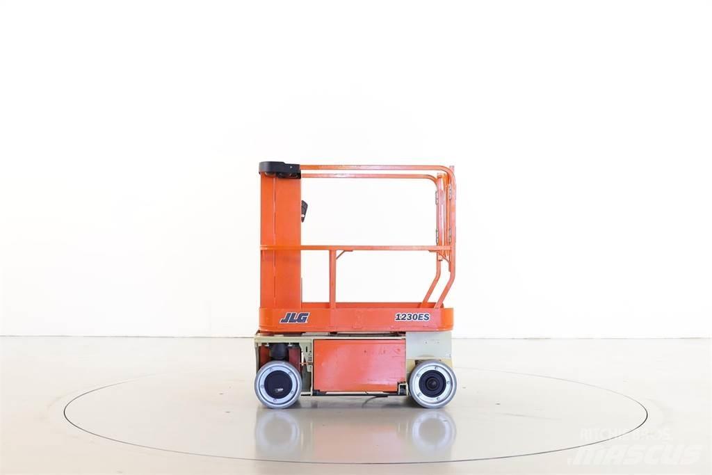 JLG 1230ES 垂直升降工作台