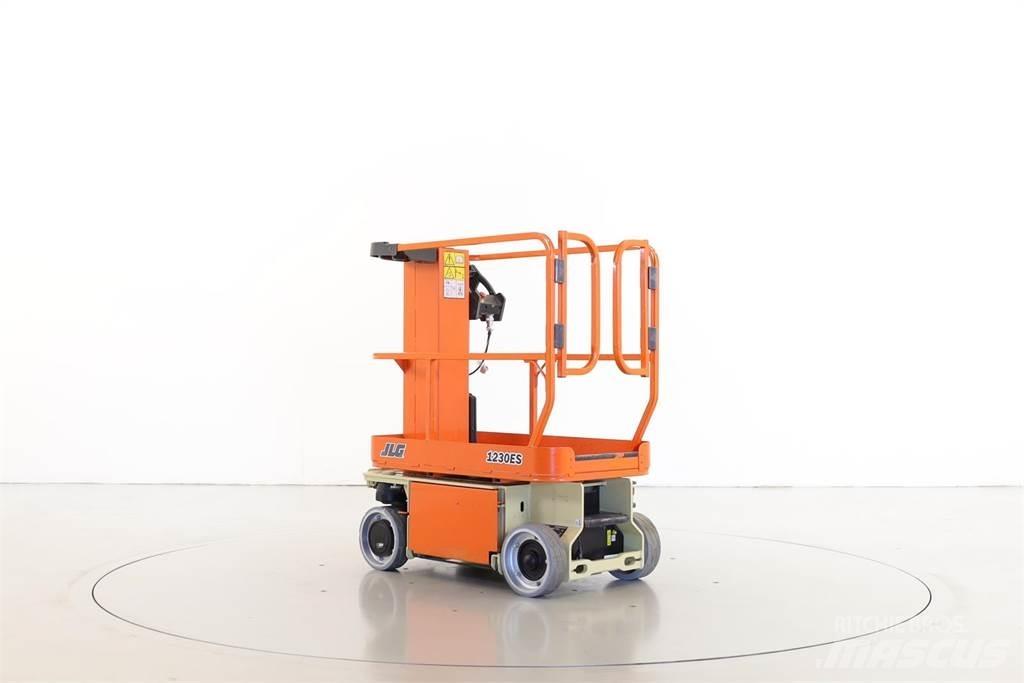 JLG 1230ES 垂直升降工作台