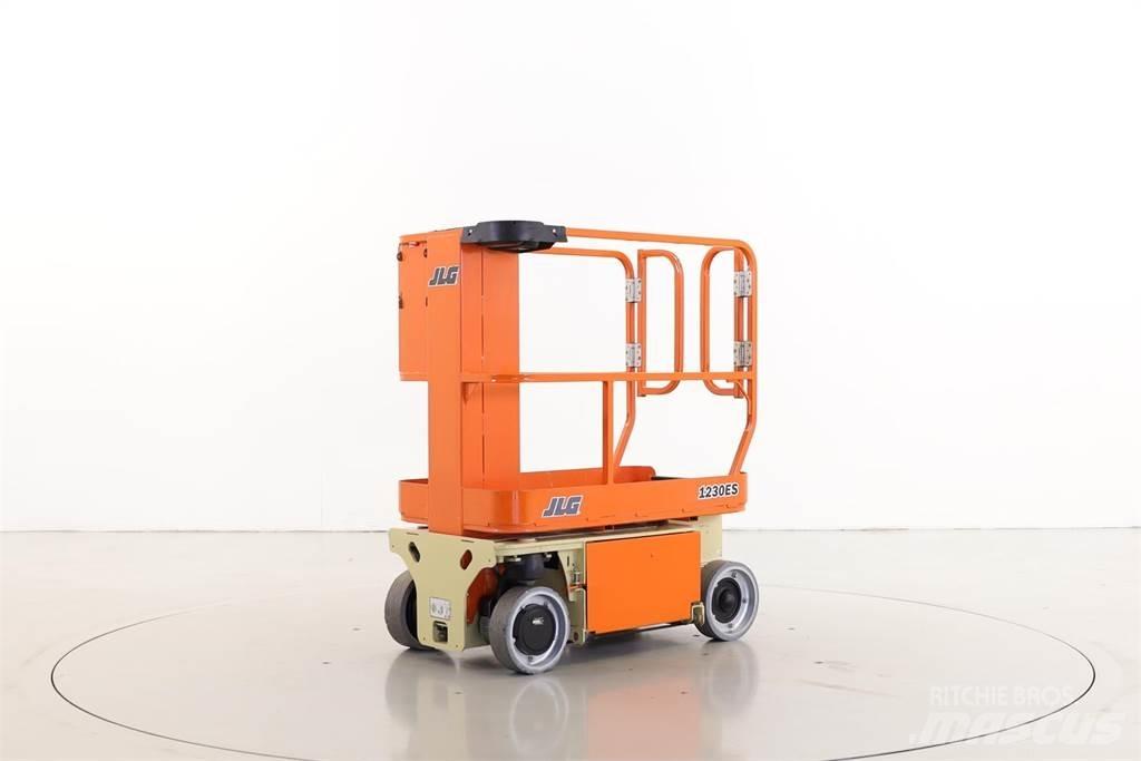 JLG 1230ES 垂直升降工作台