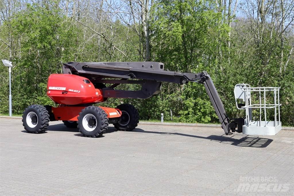 Manitou 180 ATJ 曲臂高空作業車