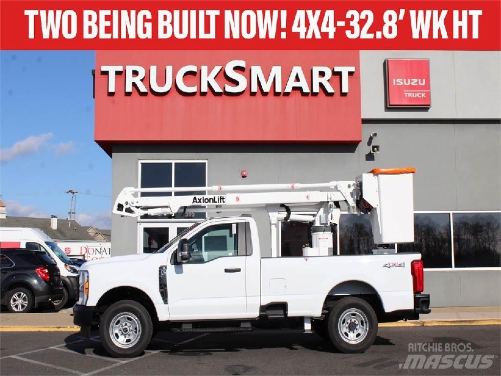 Ford F350 卡車裝載高空作業車