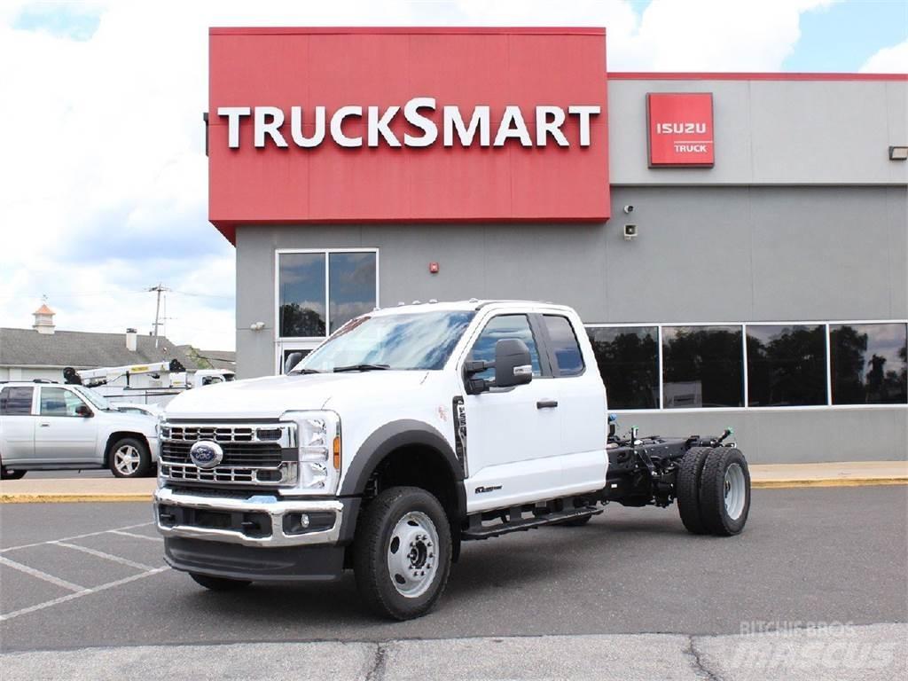 Ford F550 商用底盤車