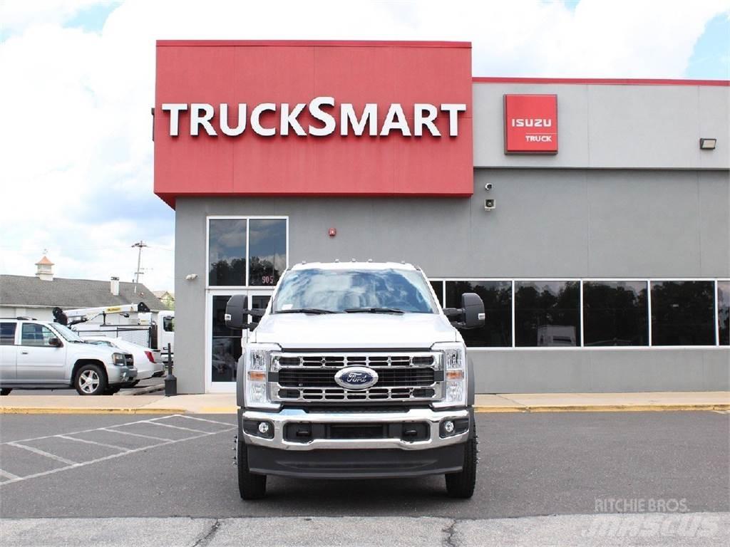 Ford F550 商用底盤車