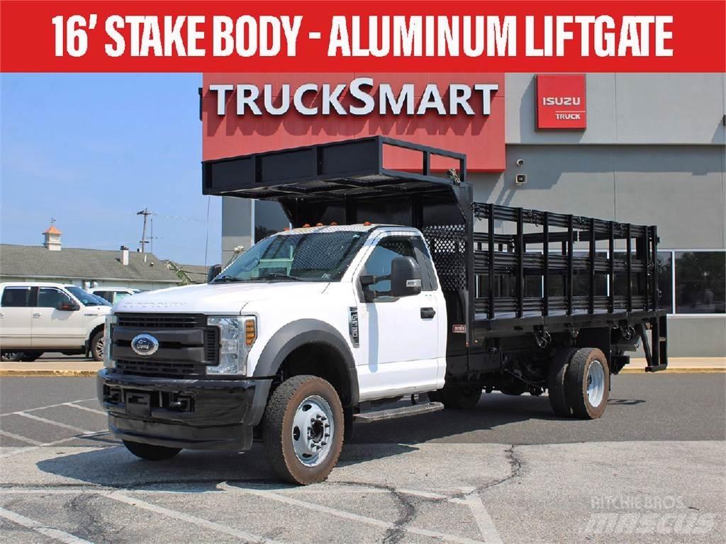 Ford F550 平板式/側卸式卡車