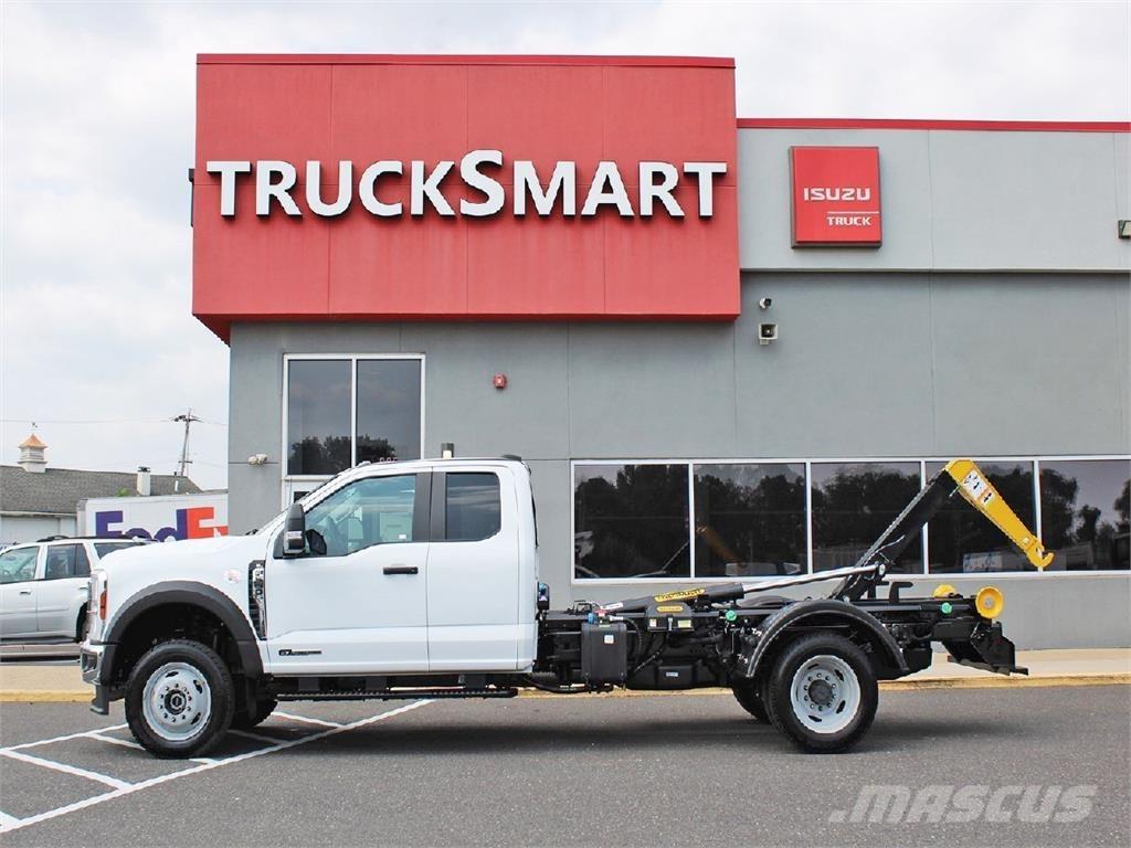Ford F550 貨櫃框架卡車
