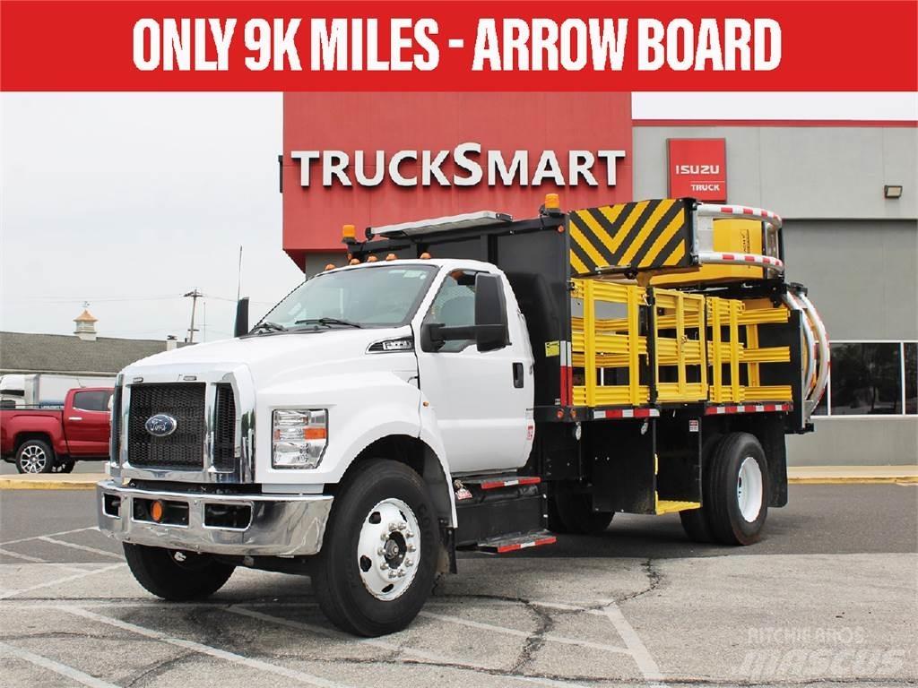 Ford F650 都市/通用型車輛