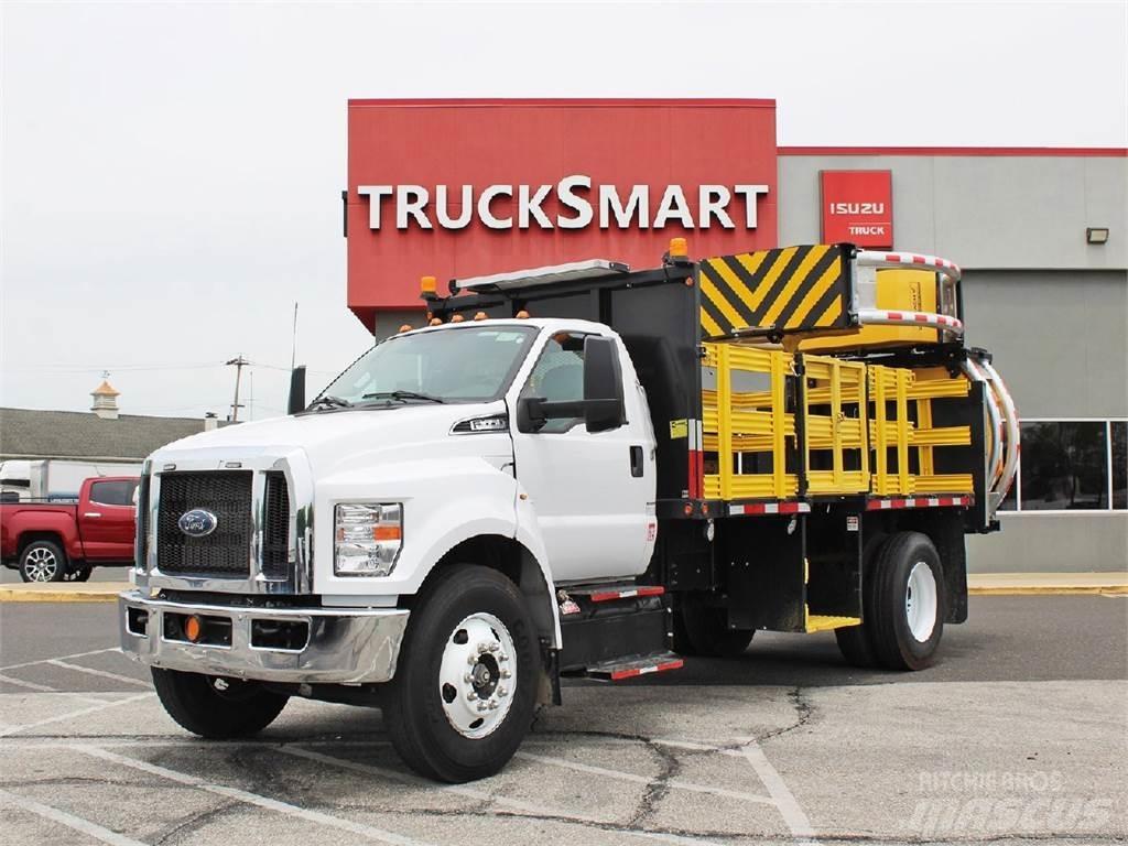 Ford F650 都市/通用型車輛