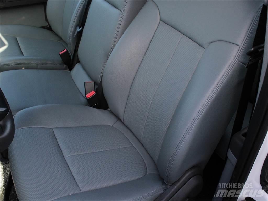 Ford F750 都市/通用型車輛