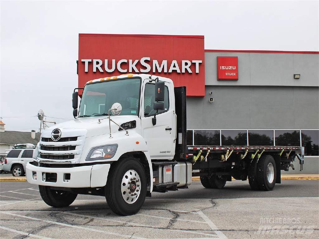 Hino 338 平板式/側卸式卡車