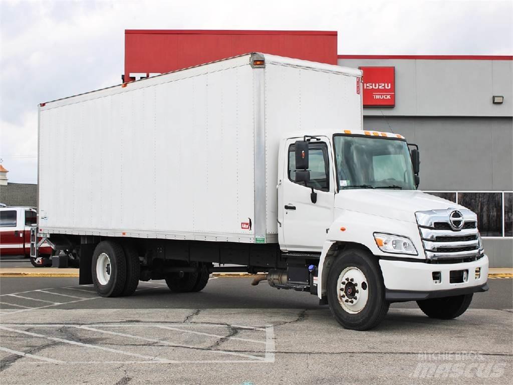 Hino L6 貨箱式卡車