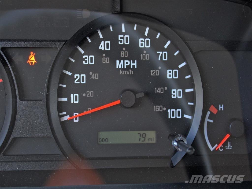 Isuzu NPR-HD 貨箱式卡車