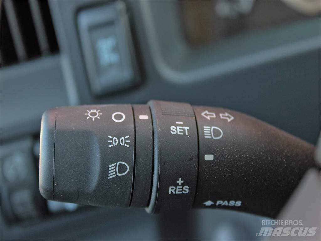 Isuzu NRR 都市/通用型車輛