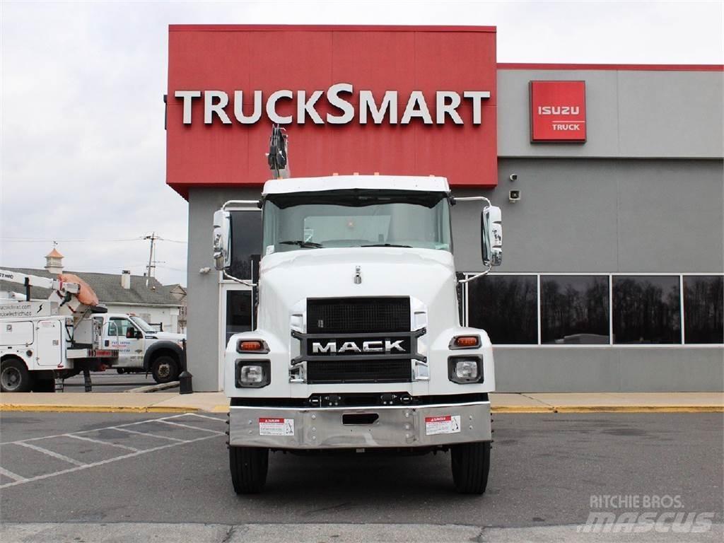 Mack MD6 都市/通用型車輛