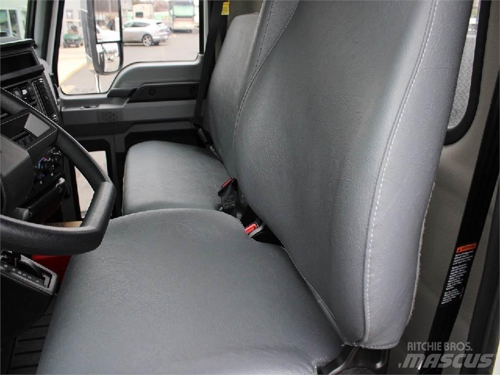 Mack MD6 都市/通用型車輛