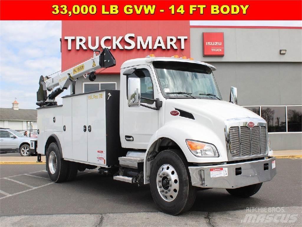 Peterbilt 537 起重機卡車