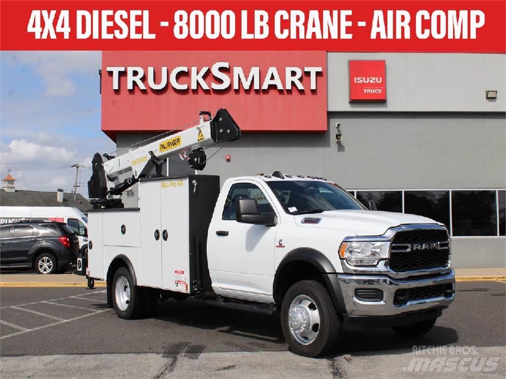 RAM 5500 起重機卡車