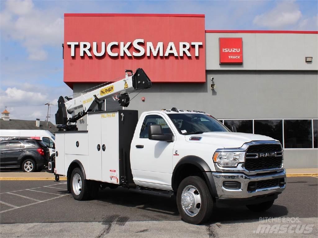 RAM 5500 起重機卡車