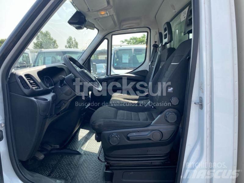 Iveco 35C16 車廂