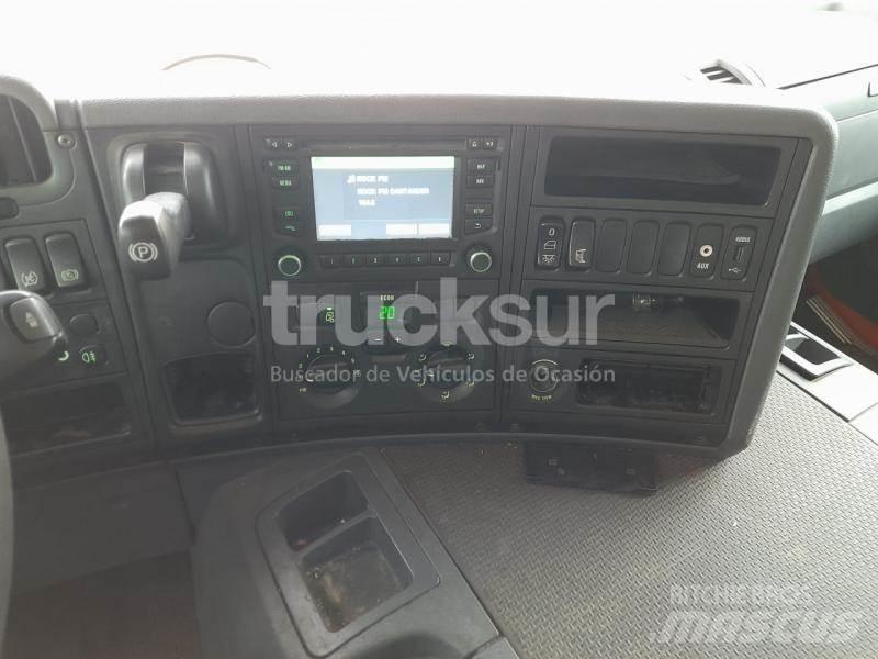 Scania P280 貨箱式卡車
