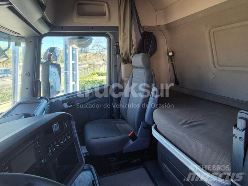 Scania R450 曳引機組件