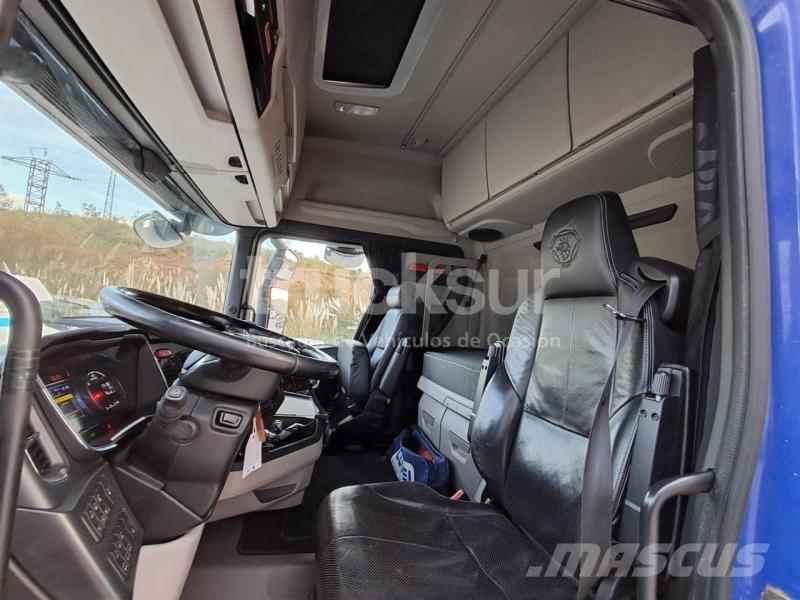 Scania R530 商用底盤車