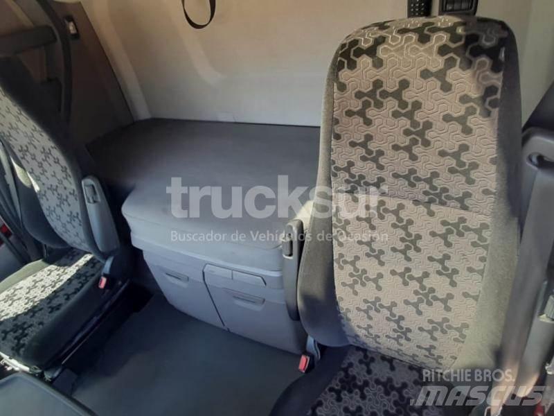 Scania S450 曳引機組件