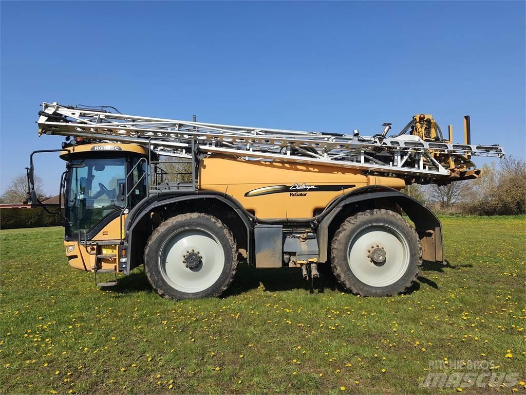 Challenger RG645C 牽引式噴霧機