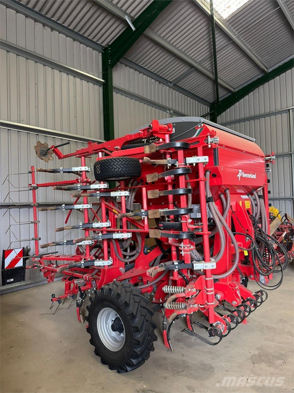 Kverneland 4.8M 其他農業機械