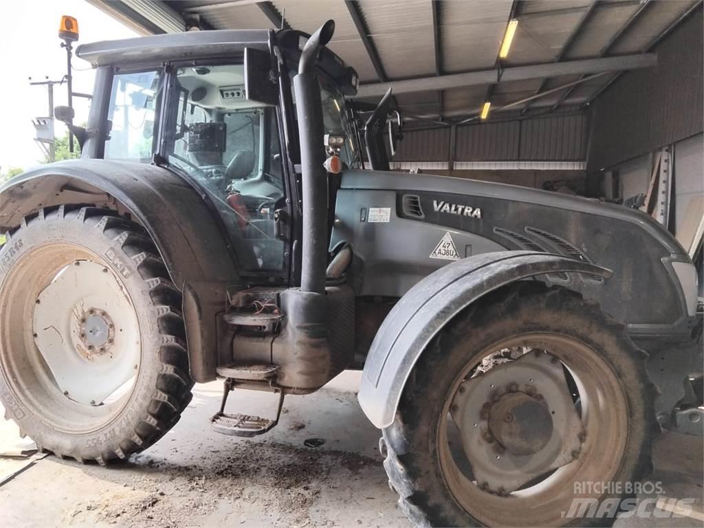 Valtra T183V 曳引機