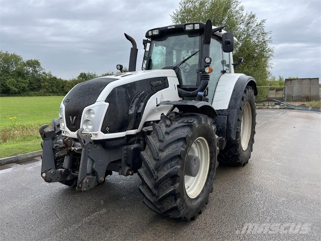 Valtra T203D 曳引機