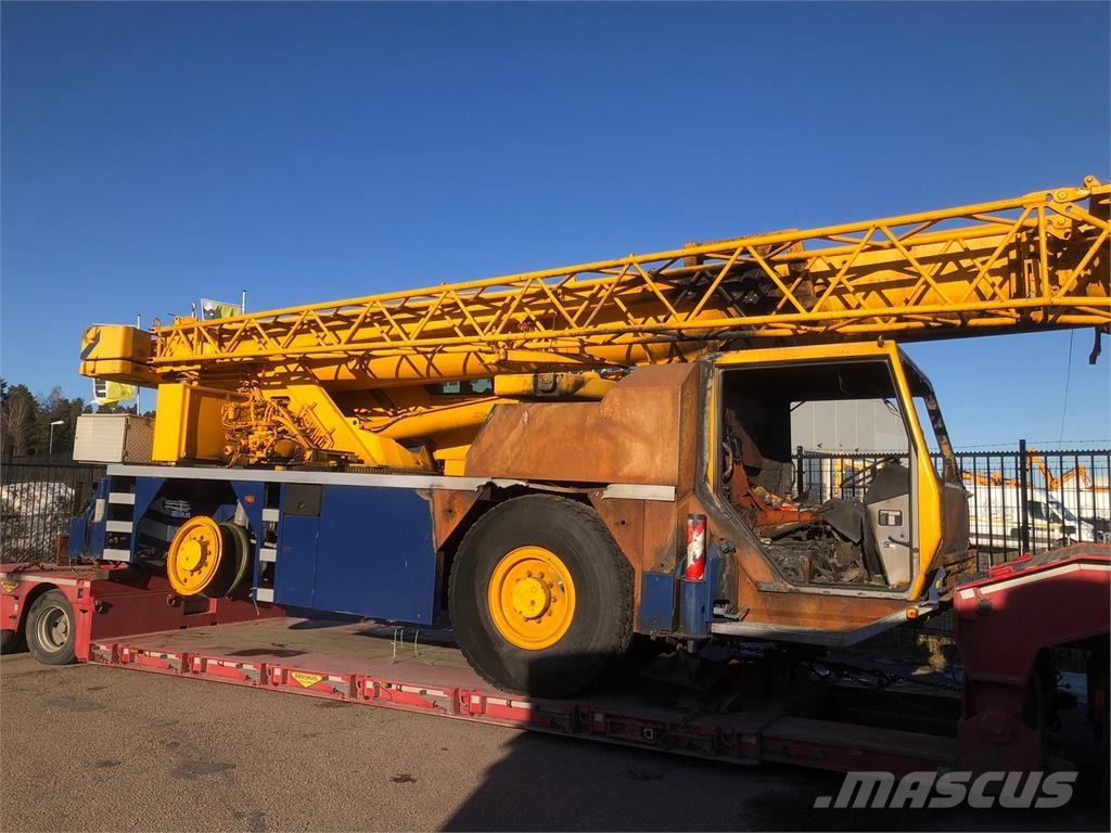 Liebherr LTM 1030-2 全路面起重機/吊車