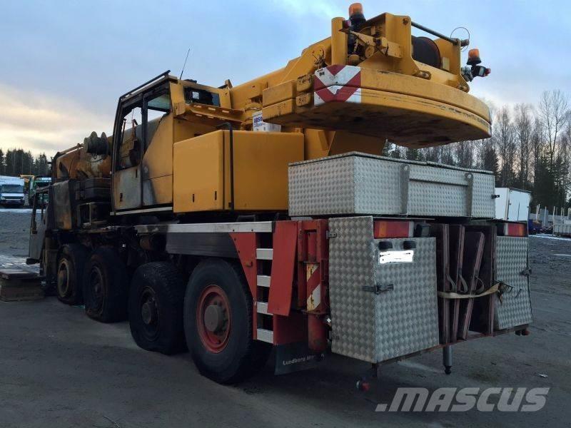Liebherr LTM 1060-2 全路面起重機/吊車