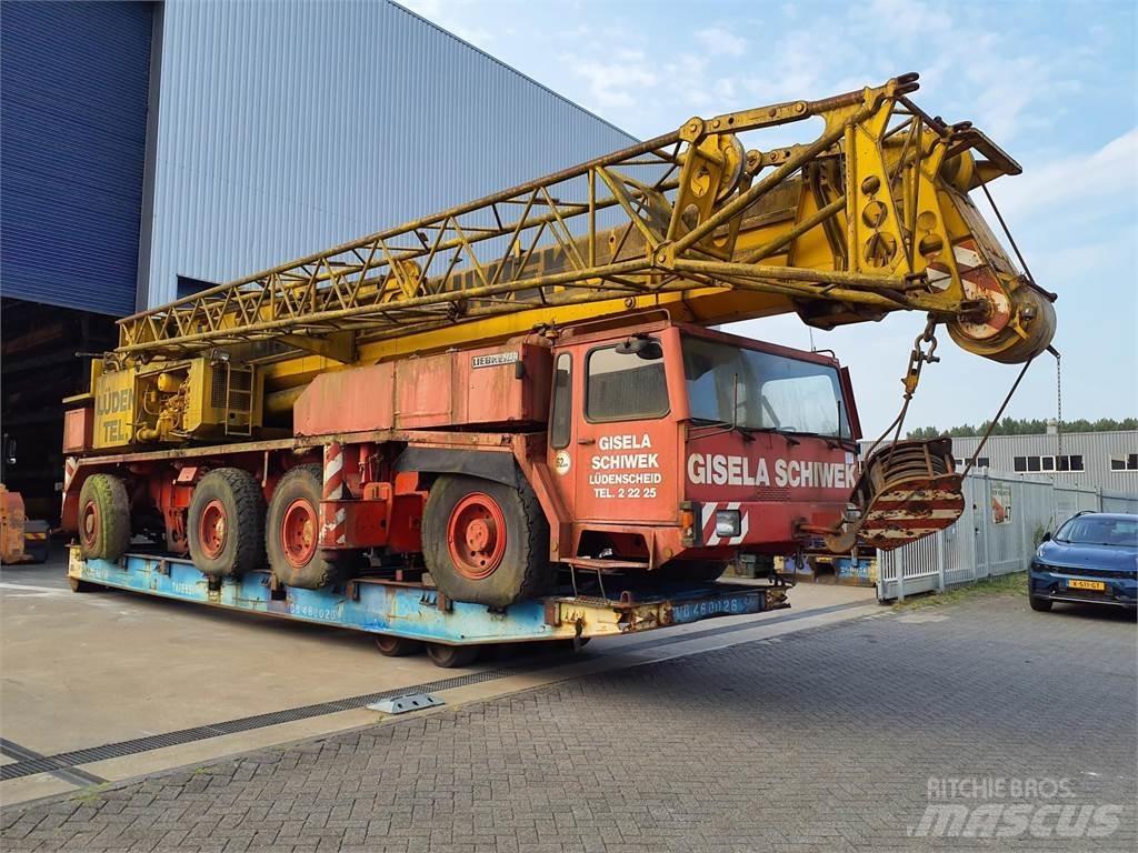 Liebherr LTM 1100 全路面起重機/吊車