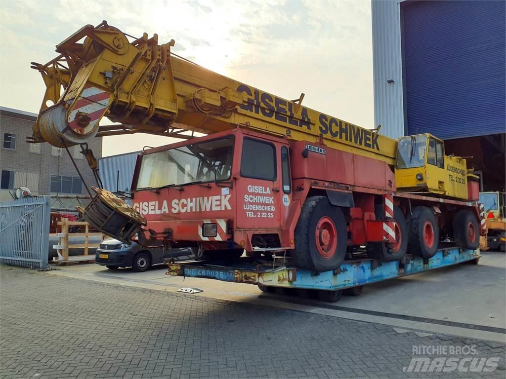 Liebherr LTM 1100 全路面起重機/吊車