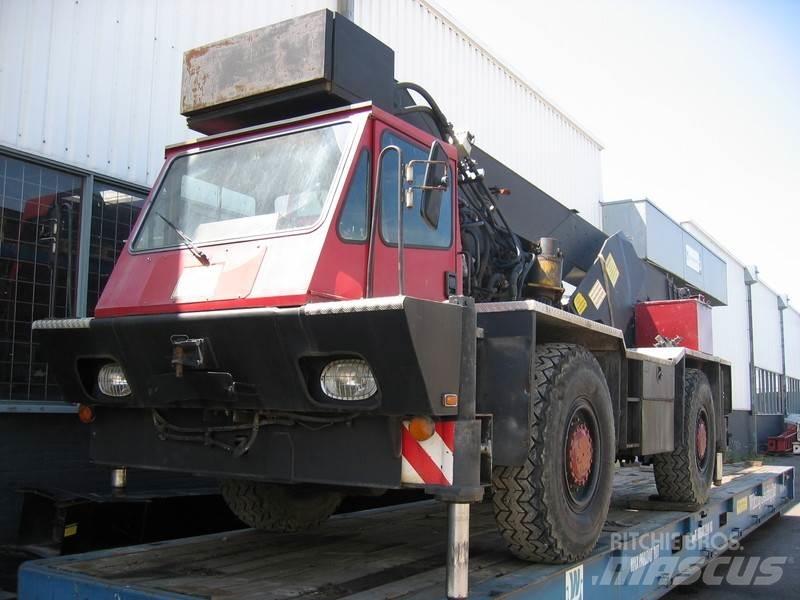 P&H S 15 for parts 全路面起重機/吊車