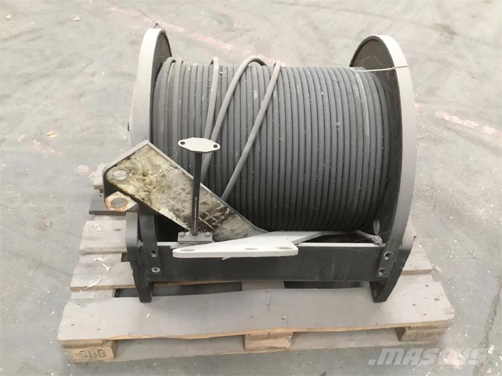 PPM 400 ATT winch 起重機組件和設備