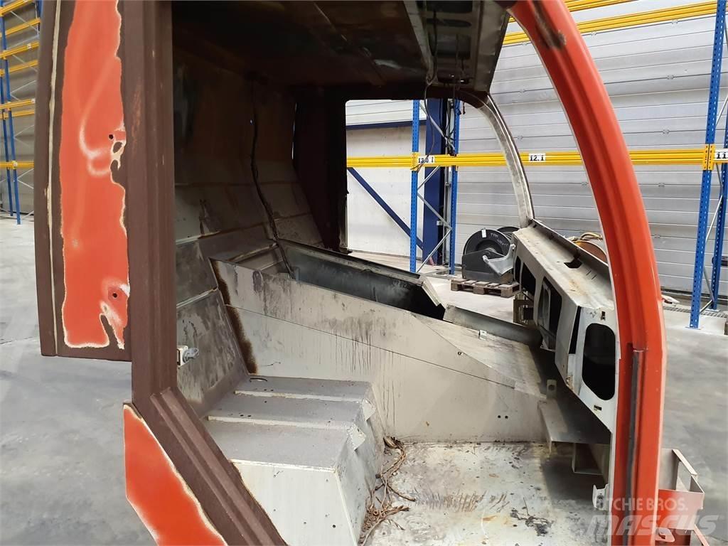 PPM ATT lower cabin 駕駛室與內部