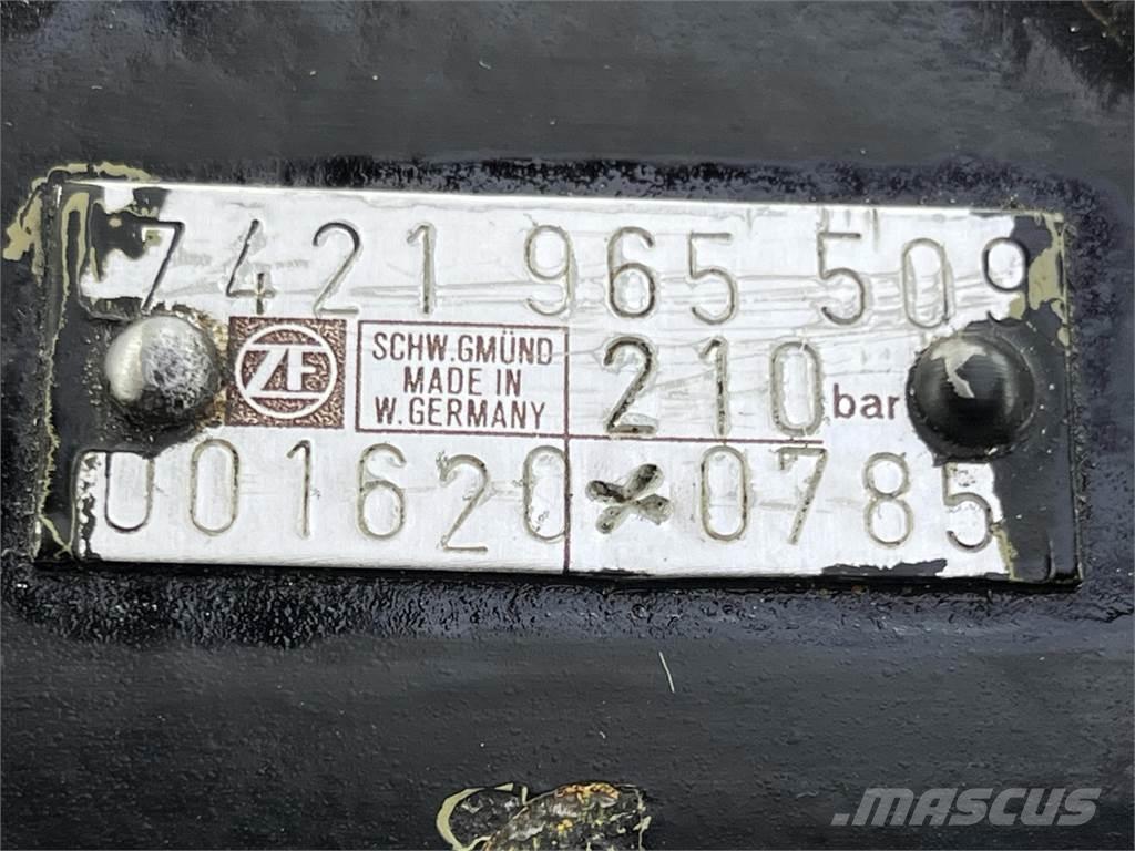  Steering box 210bar 起重機組件和設備