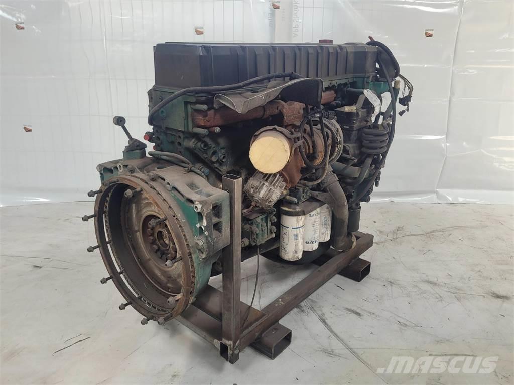 Volvo D12 引擎/發動機