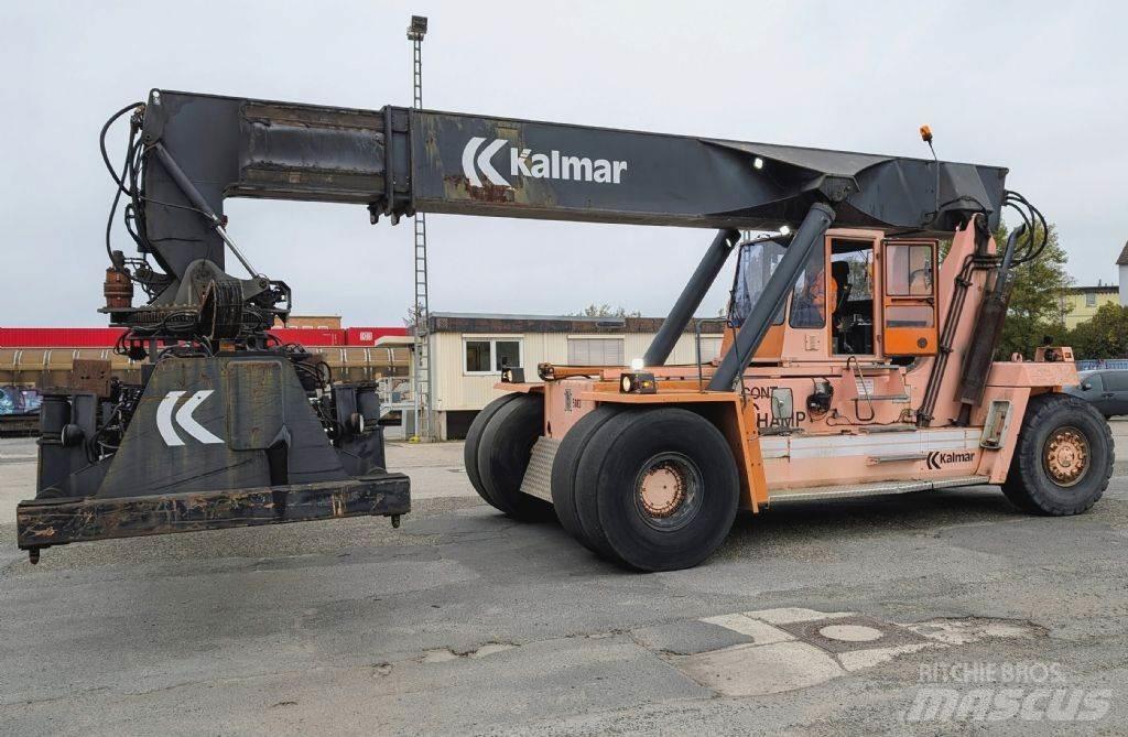 Kalmar DC4560RC4 前伸型堆積機