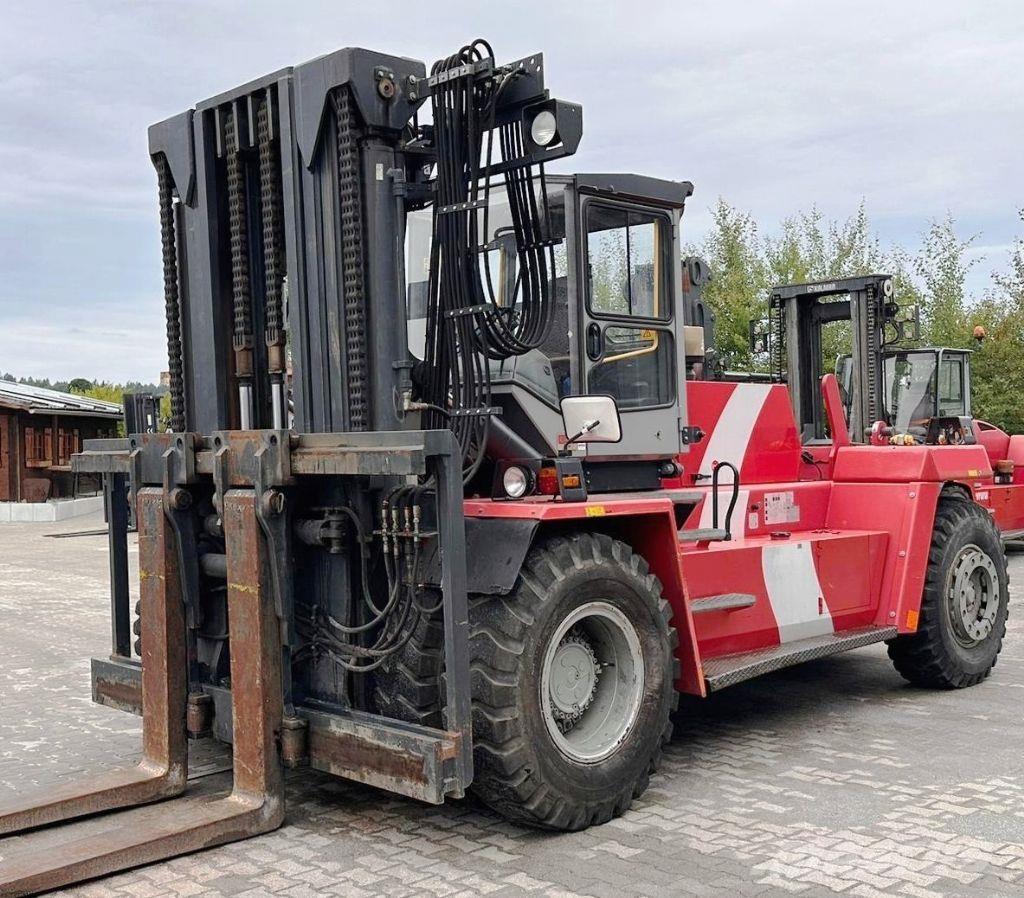 Kalmar DCD250-12LB 柴油卡車